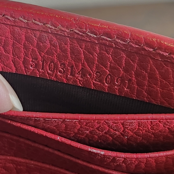 Gucci Interlocking G Chain Wallet Red Leather - Picture 13 of 16